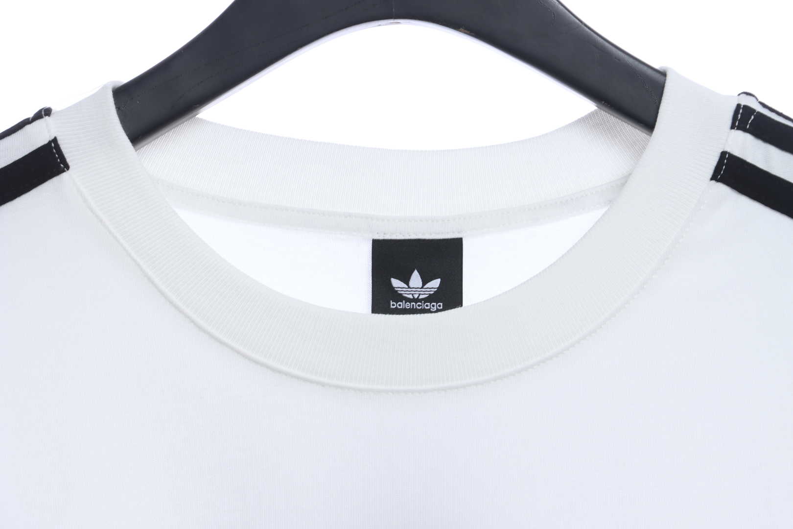 Balenciaga co-branded clover embroidered short sleeves White