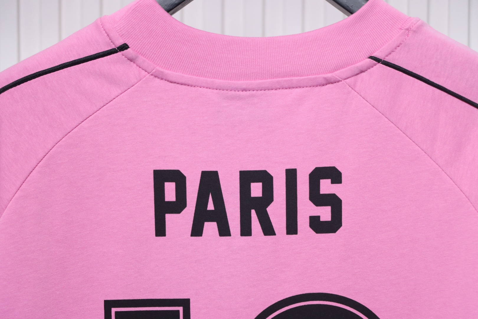 Balenciaga co-branded Manchester United football embroidered short-sleeve Pink