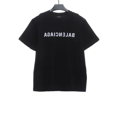 Balenciaga embroidered letters distressed short sleeves black 01