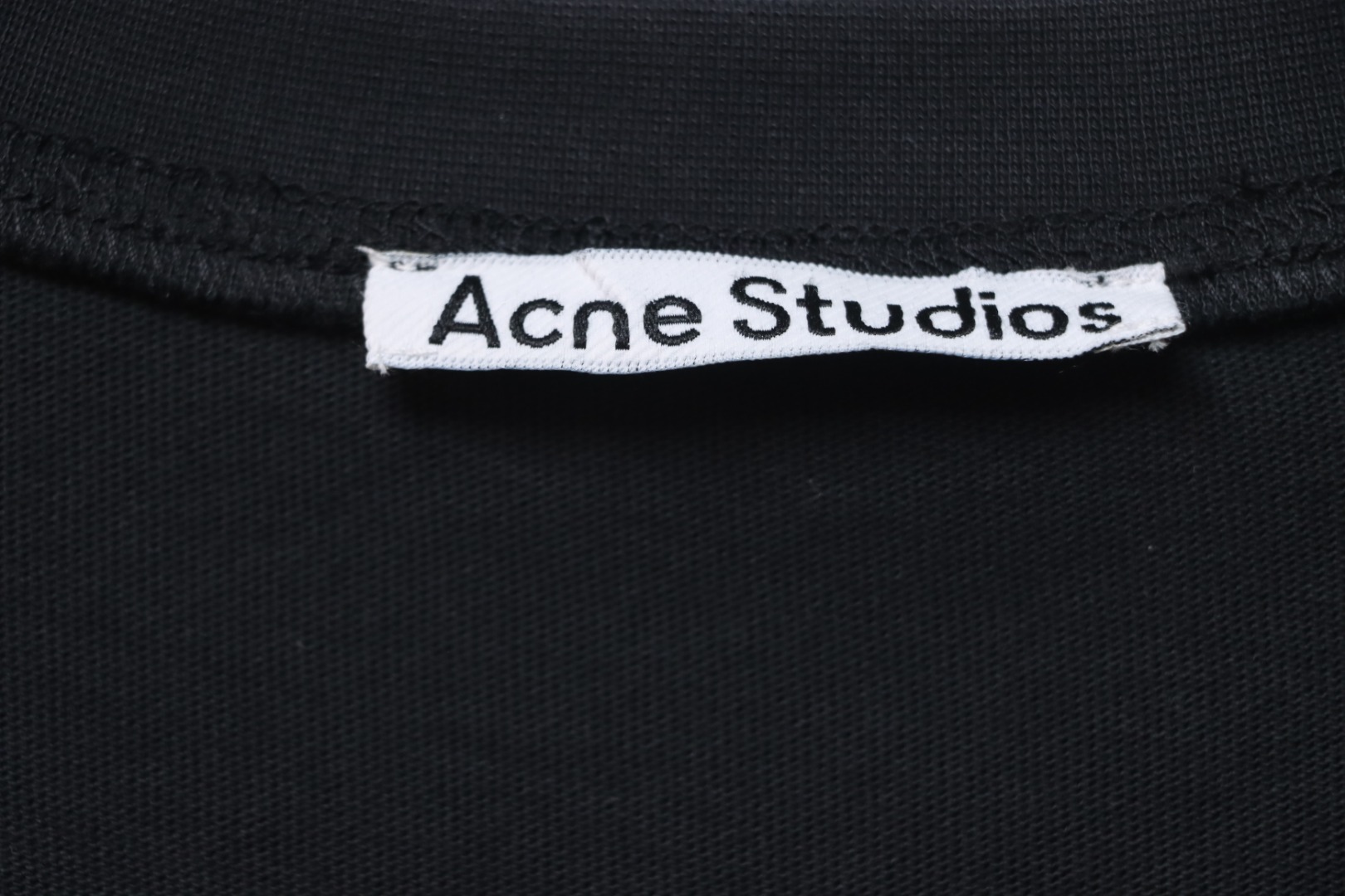 Acne Studios 24ss Small Letter Printed Short Sleeve Black