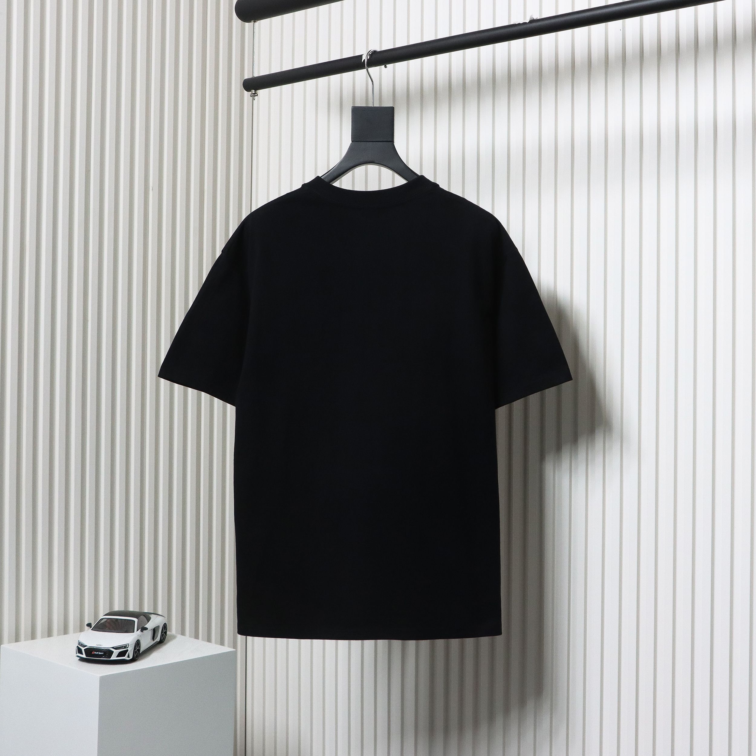 Loewe classic embroidered logo short sleeve black