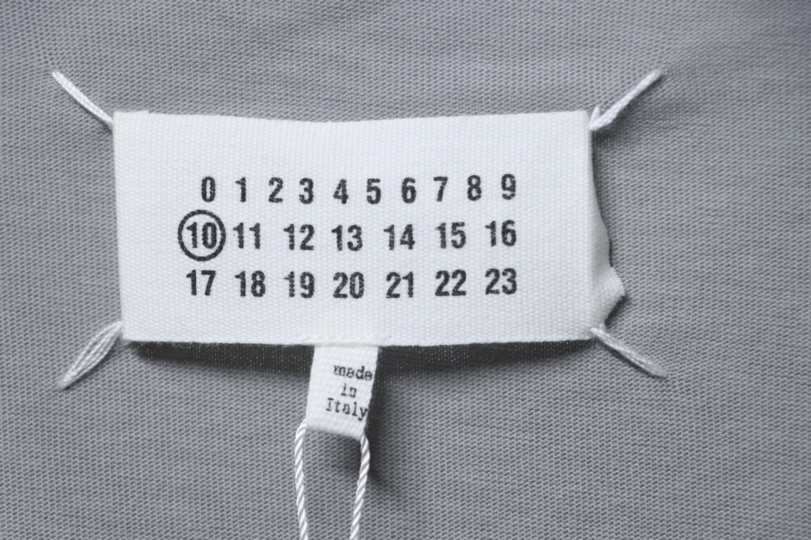 Maison Margiela Geometric Numbers Embroidery Short Sleeve T-Shirt Grey