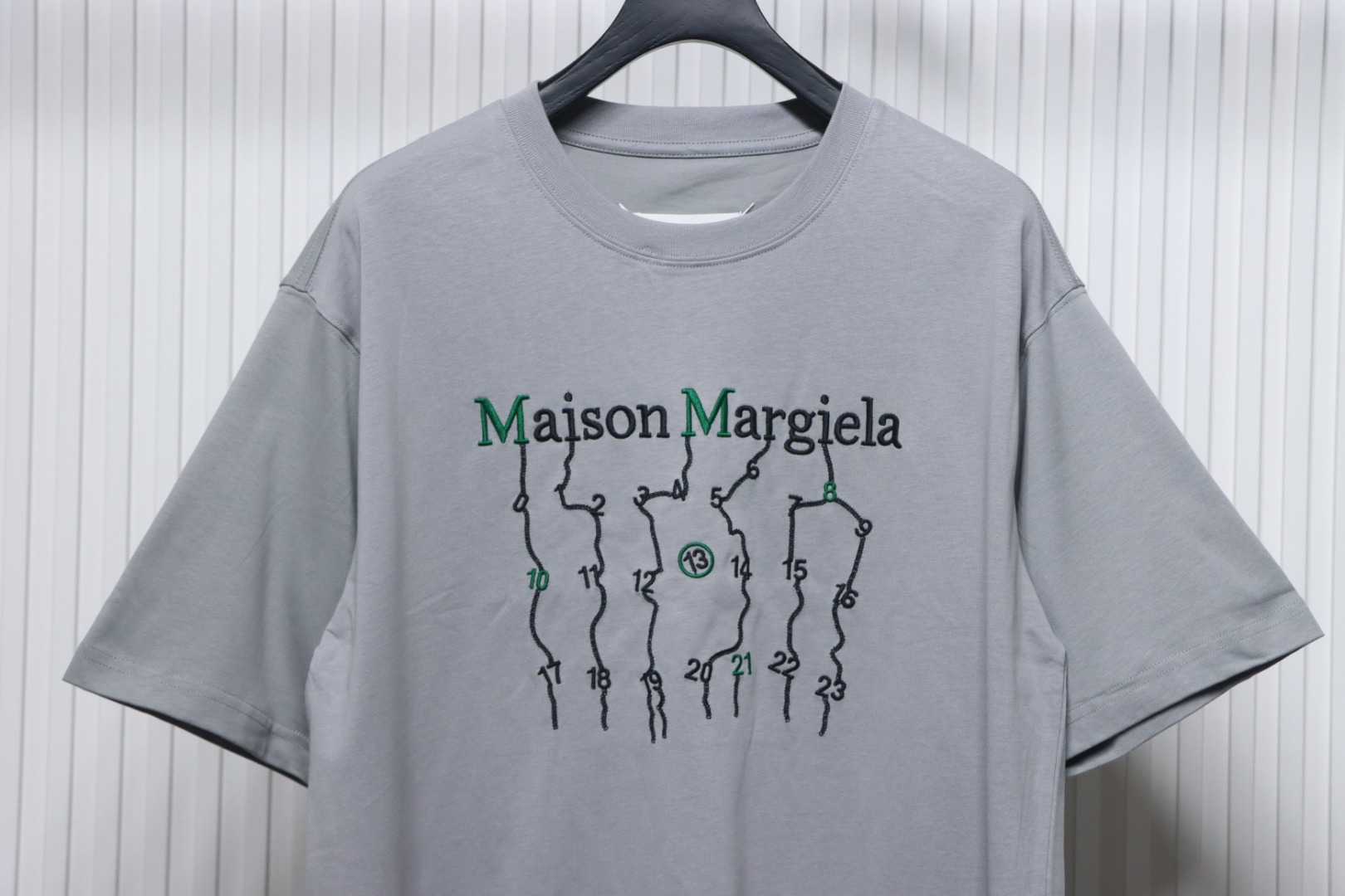 Maison Margiela Geometric Numbers Embroidery Short Sleeve T-Shirt Grey