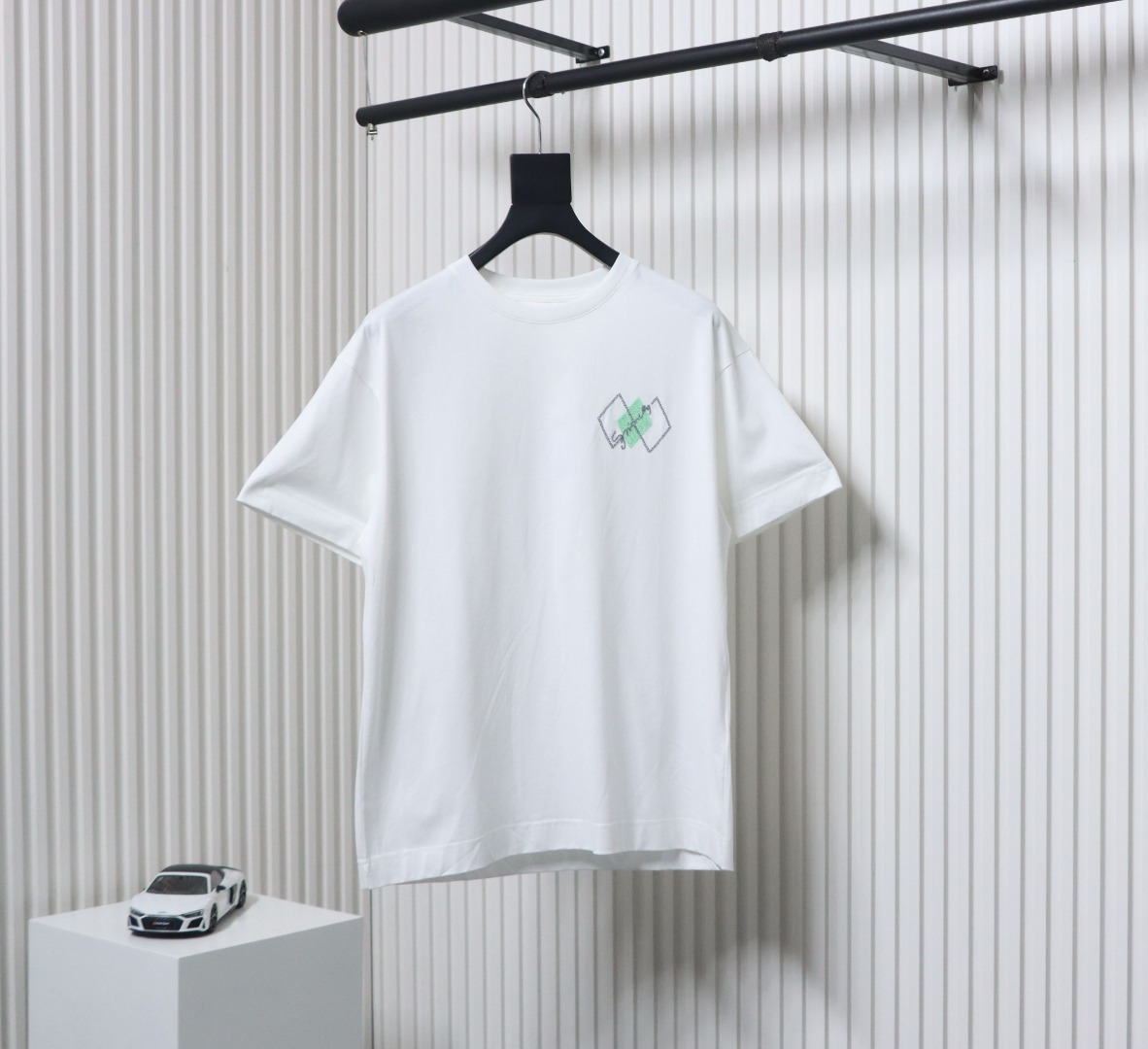 Givenchy 25ss sequined logo short sleeve