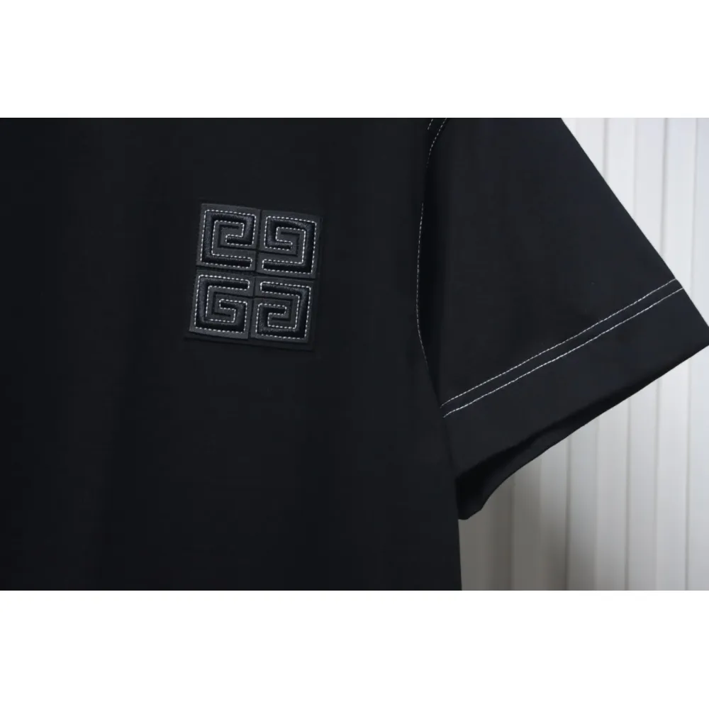 Givenchy 4G embroidered short-sleeved T-shirt on chest