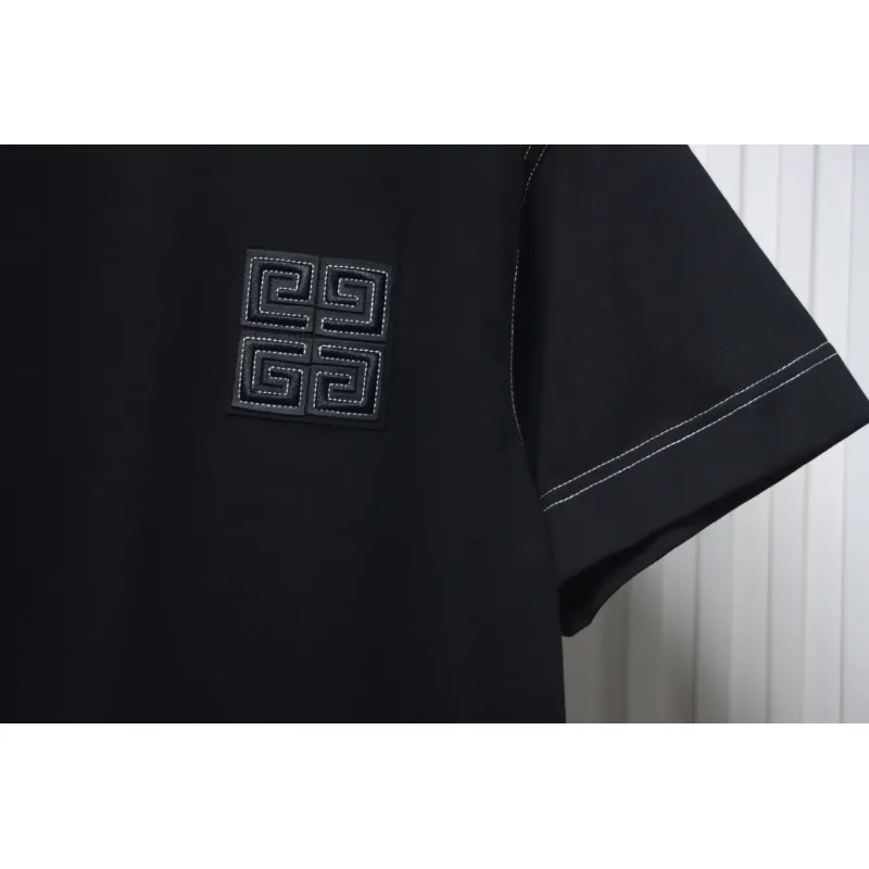 Givenchy 4G embroidered short-sleeved T-shirt on chest