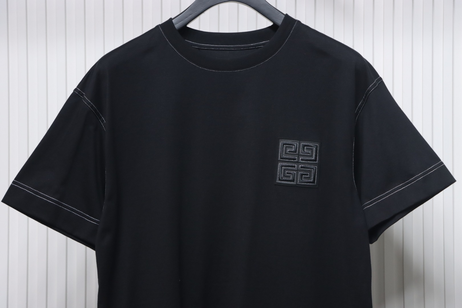 Givenchy 4G embroidered short-sleeved T-shirt on chest