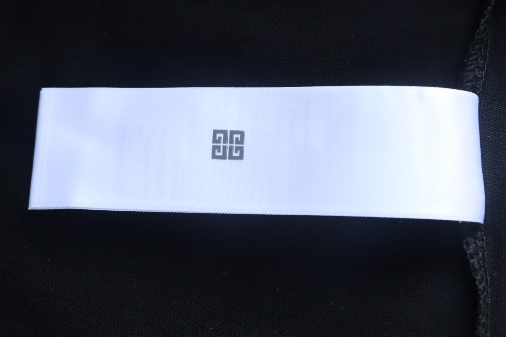 Givenchy Eyelet Embroidery Crewneck Short Sleeve T-Shirt black