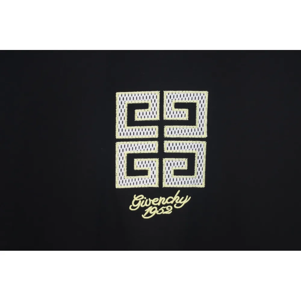 Givenchy Eyelet Embroidery Crewneck Short Sleeve T-Shirt black