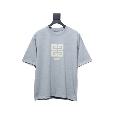 Givenchy Eyelet Embroidery Crewneck Short Sleeve T-Shirt Grey 01