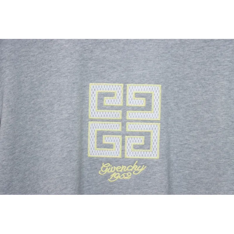 Givenchy Eyelet Embroidery Crewneck Short Sleeve T-Shirt Grey