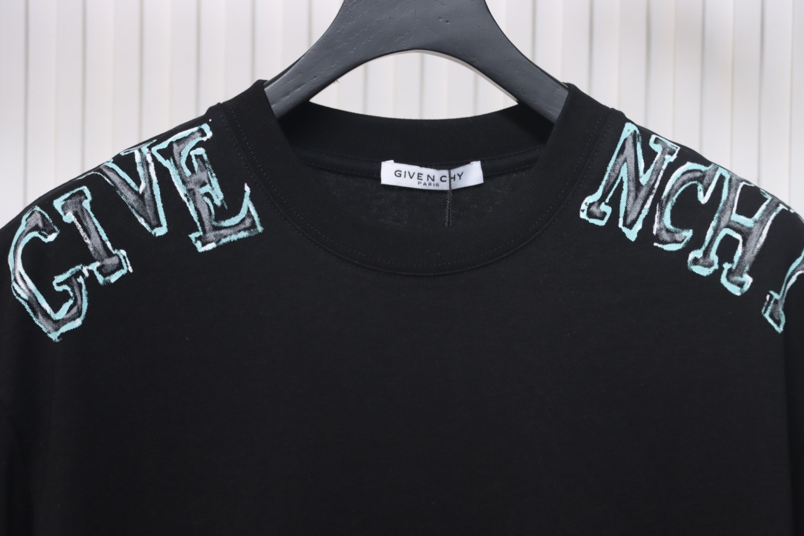 Givenchy Shoulder Hand-Painted Letters Printed Short Sleeve black