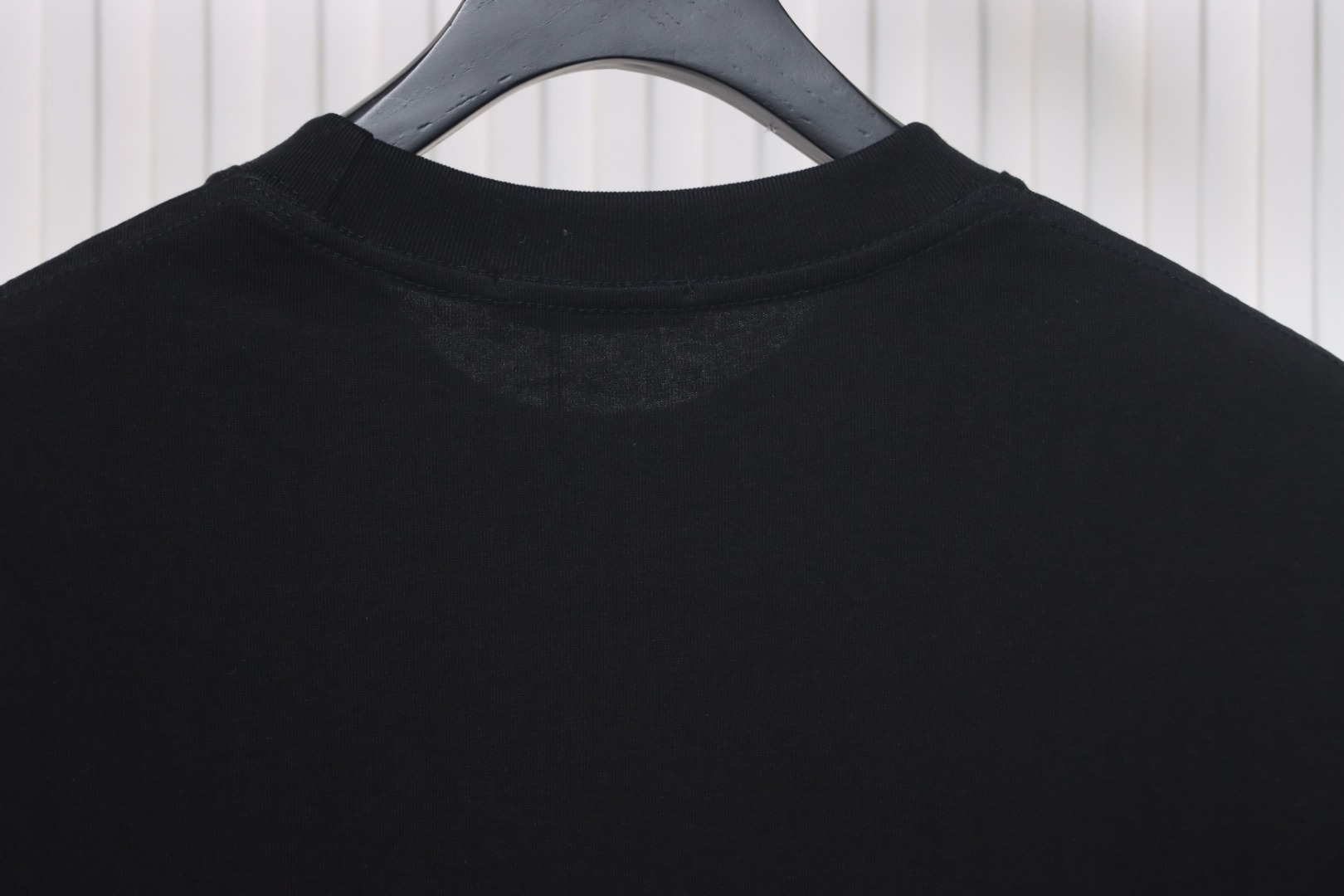 Givenchy Shoulder Hand-Painted Letters Printed Short Sleeve black