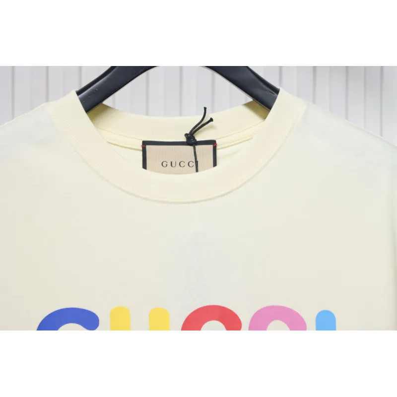 Gucci 24ss colorful letter print short sleeves beige