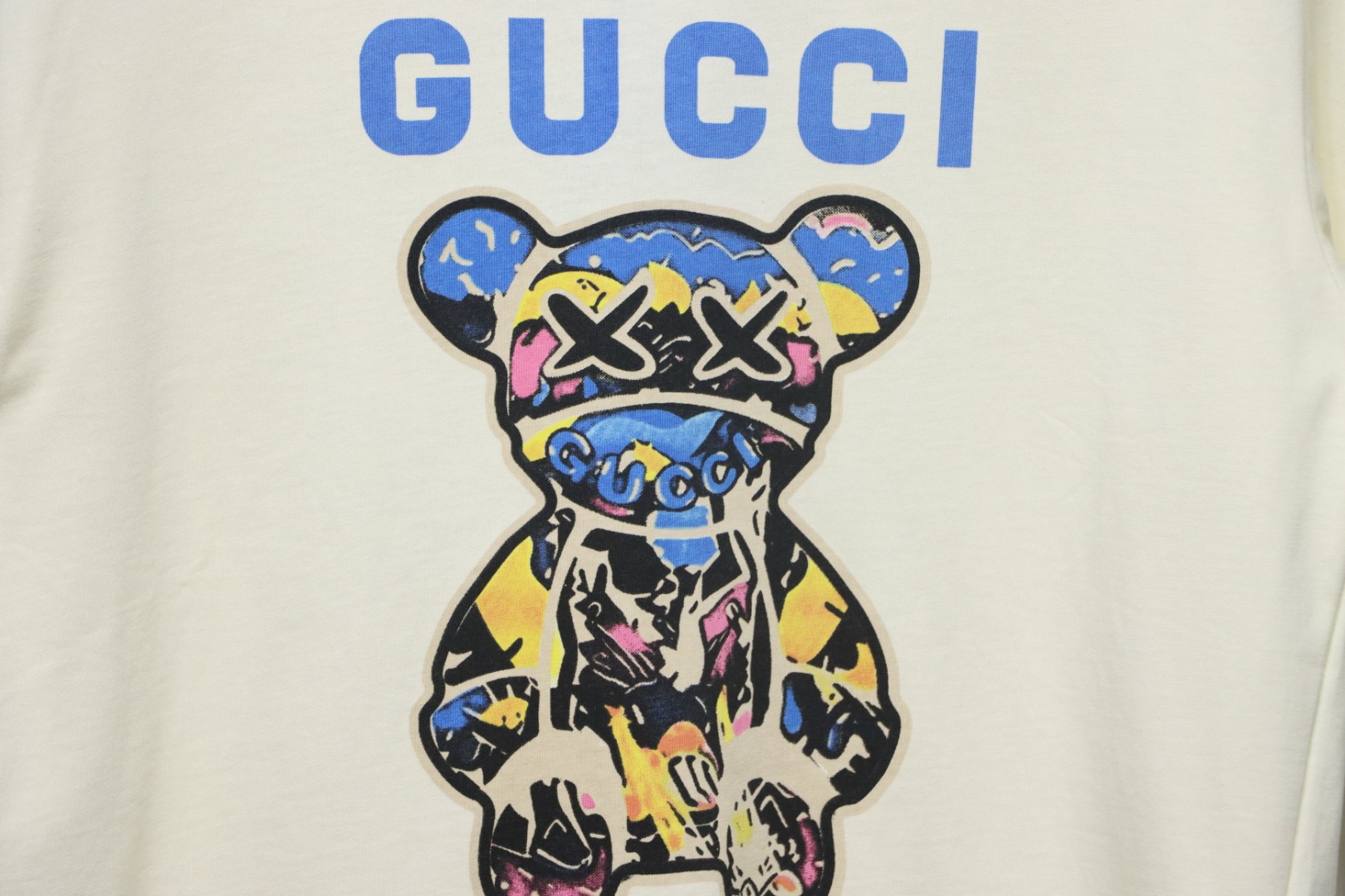 Gucci 24ss Graffiti Bear Print Short Sleeve Beige