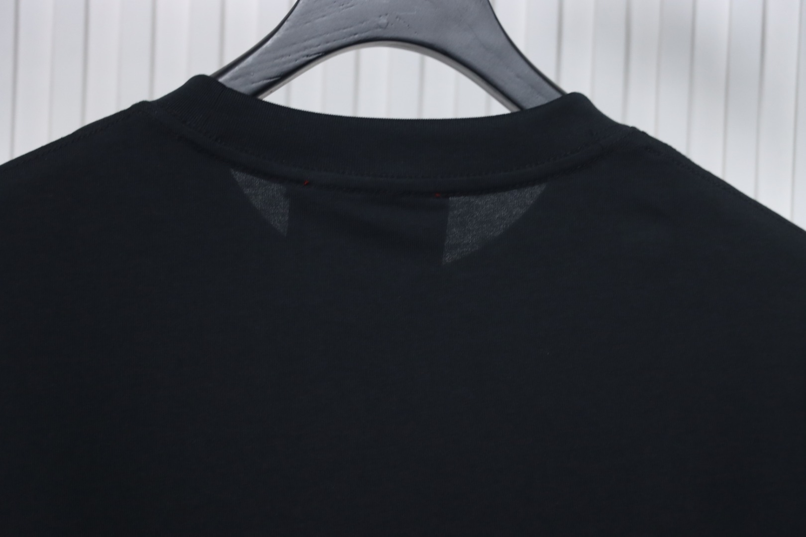 Gucci 25ss 3D embossed logo short-sleeved T-shirt black