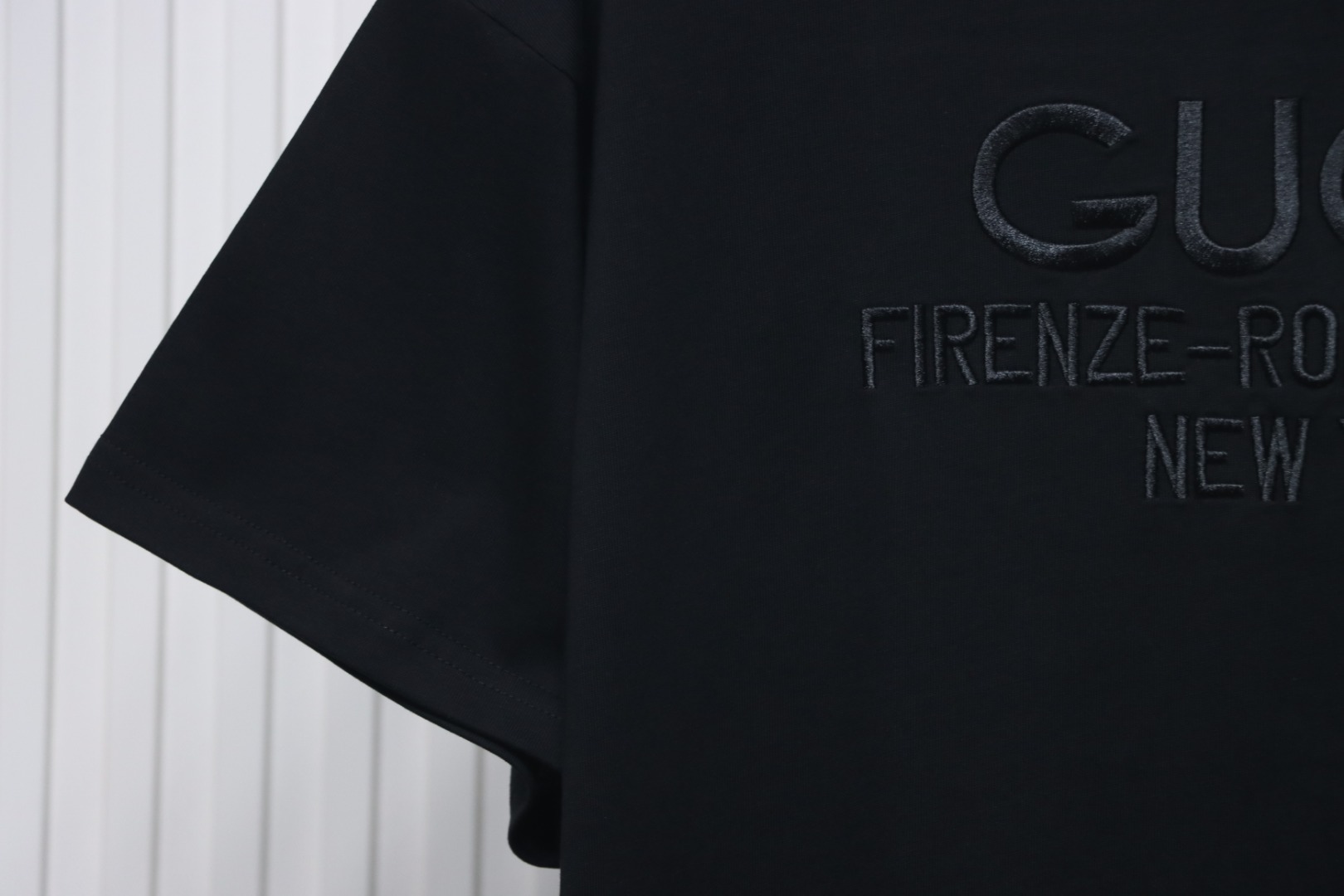 Gucci 25ss Obscure Gucci City Embroidery Short Sleeve T-Shirt Black