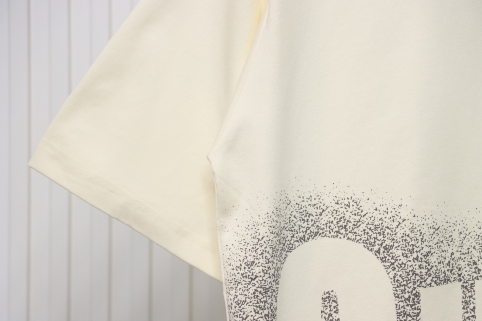 Gucci 25ss Printed Logo Short Sleeve T-shirt Beige