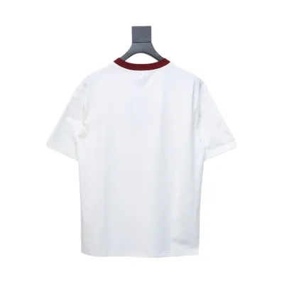 Gucci 25ss red collar and logo contrast foam print short sleeve T-shirt white 02