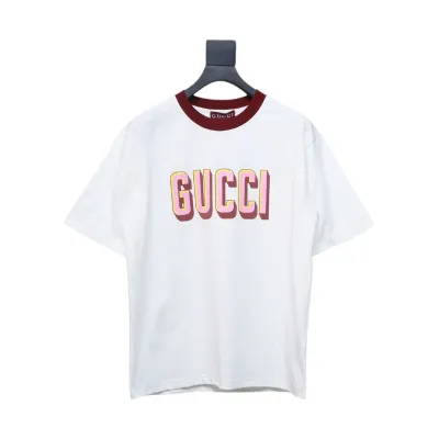 Gucci 25ss red collar and logo contrast foam print short sleeve T-shirt white 01