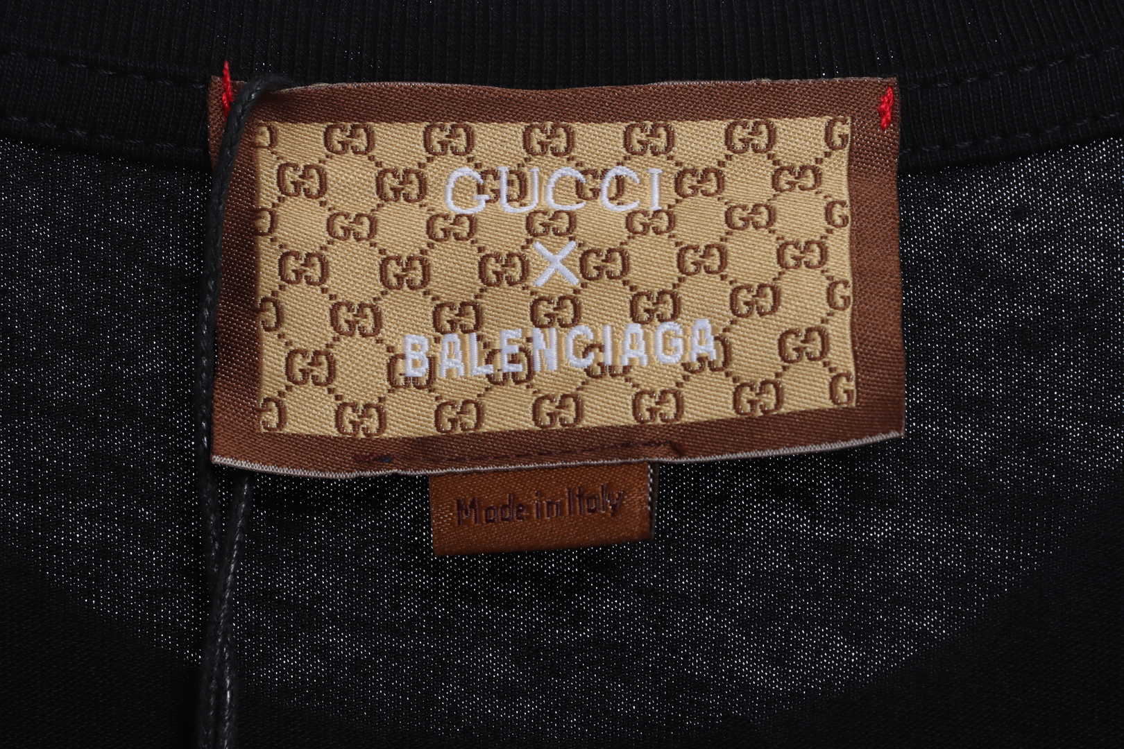 Gucci and Balenciaga embroidered graffiti print short sleeves  black