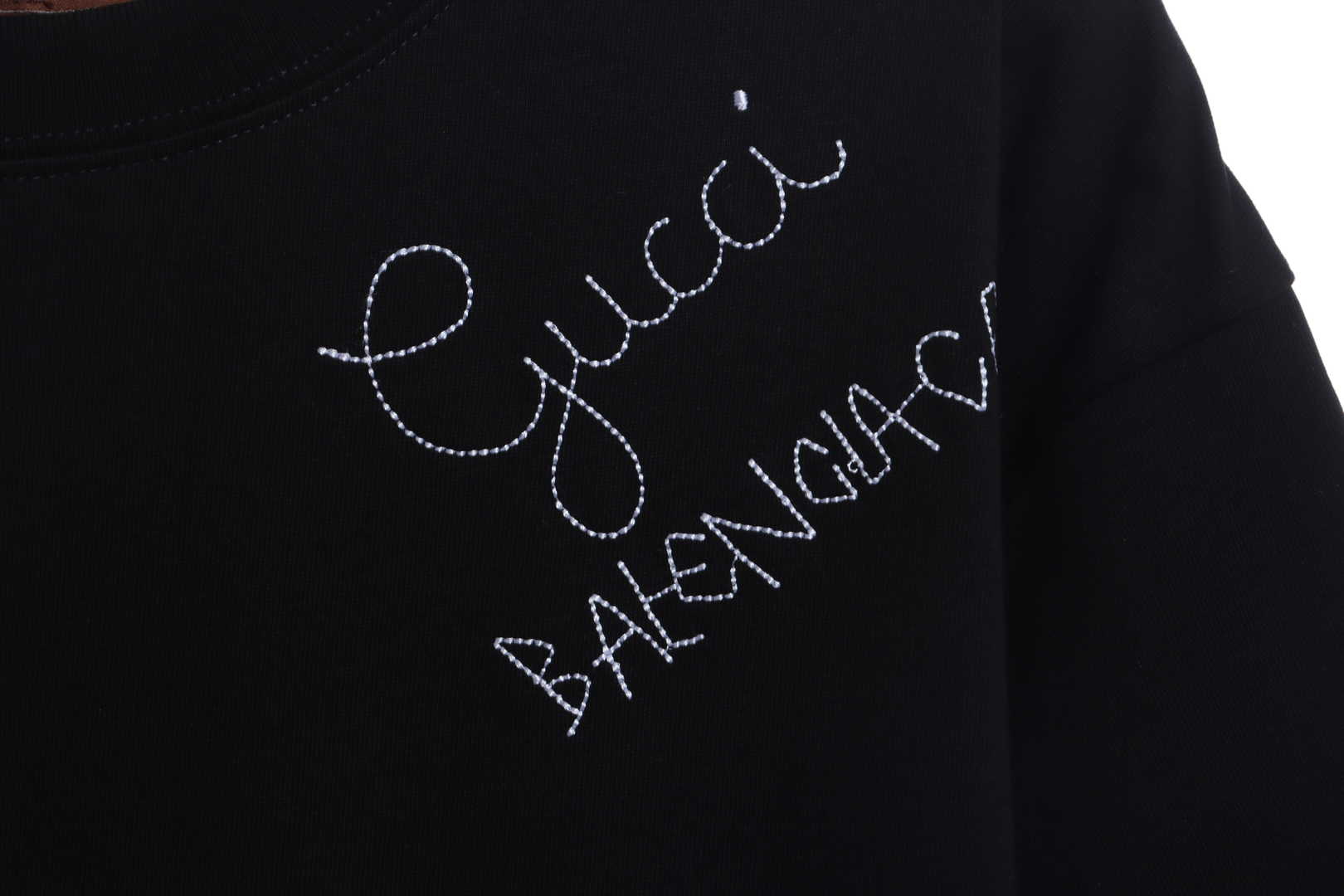 Gucci and Balenciaga embroidered graffiti print short sleeves  black