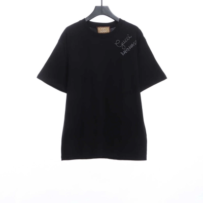 Gucci and Balenciaga embroidered graffiti print short sleeves  black 02