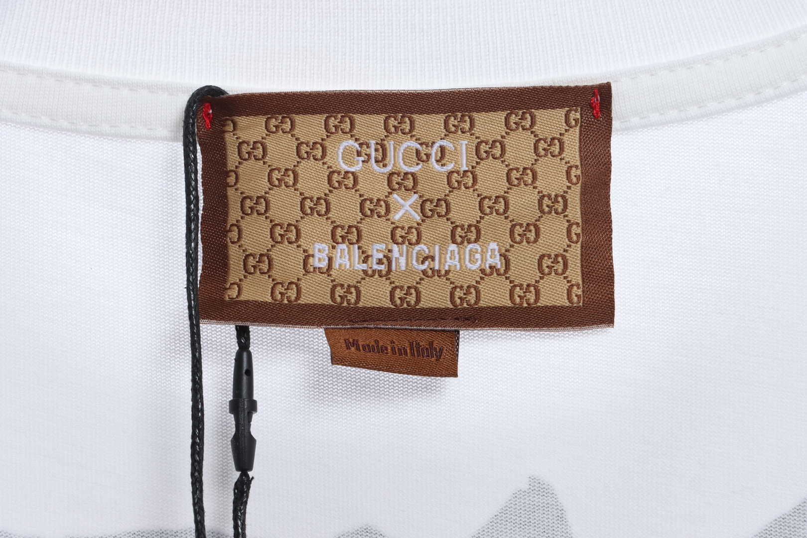 Gucci and Balenciaga embroidered graffiti print short sleeves  White