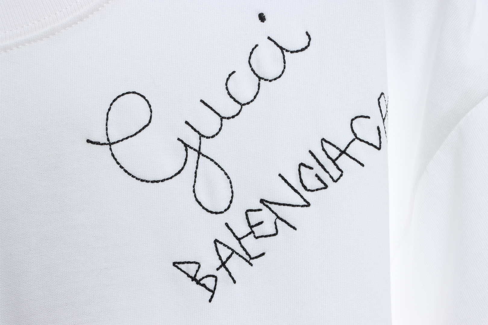 Gucci and Balenciaga embroidered graffiti print short sleeves  White