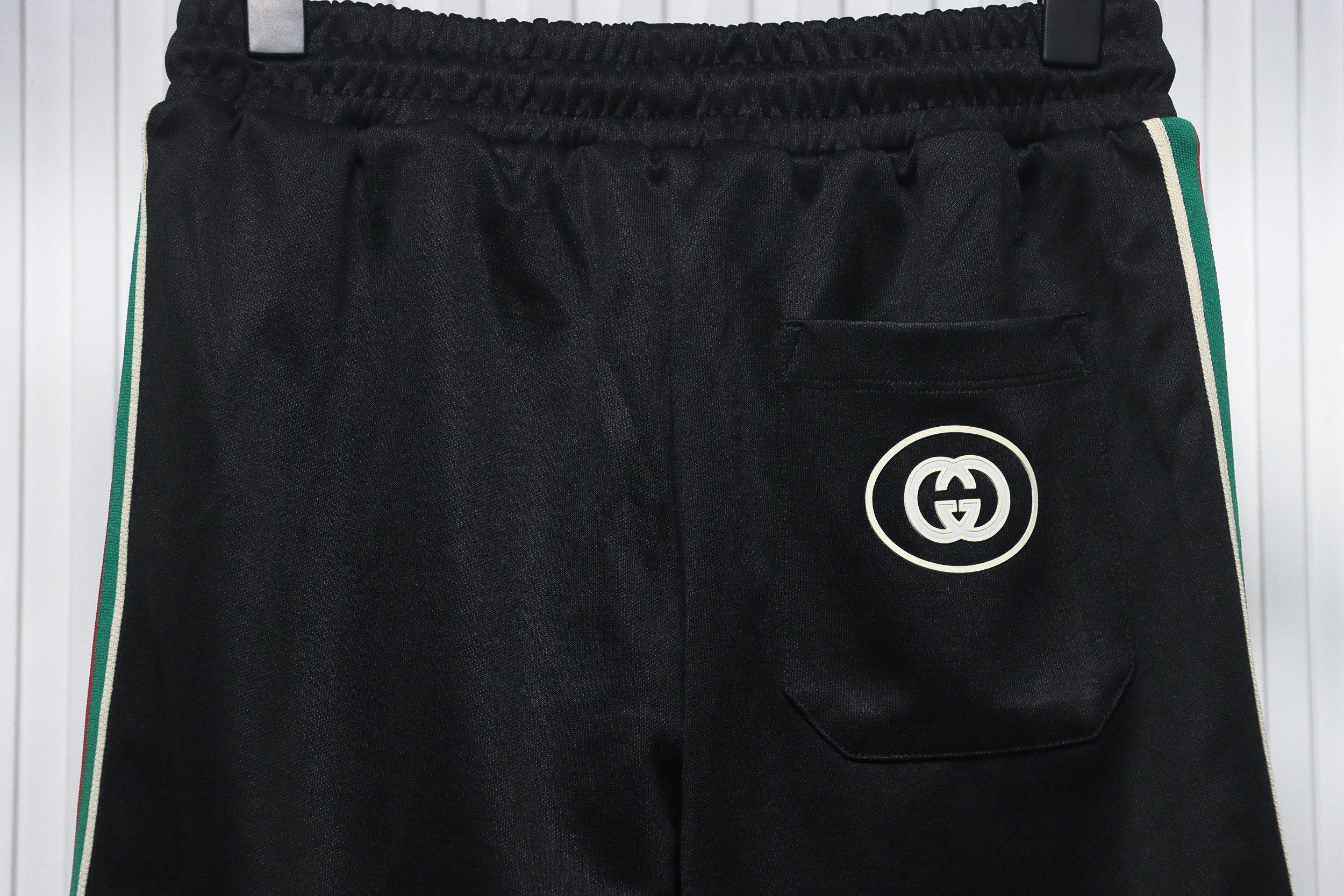 Gucci Classic Red and Green Web Pocket Double G Embossed Shorts Black