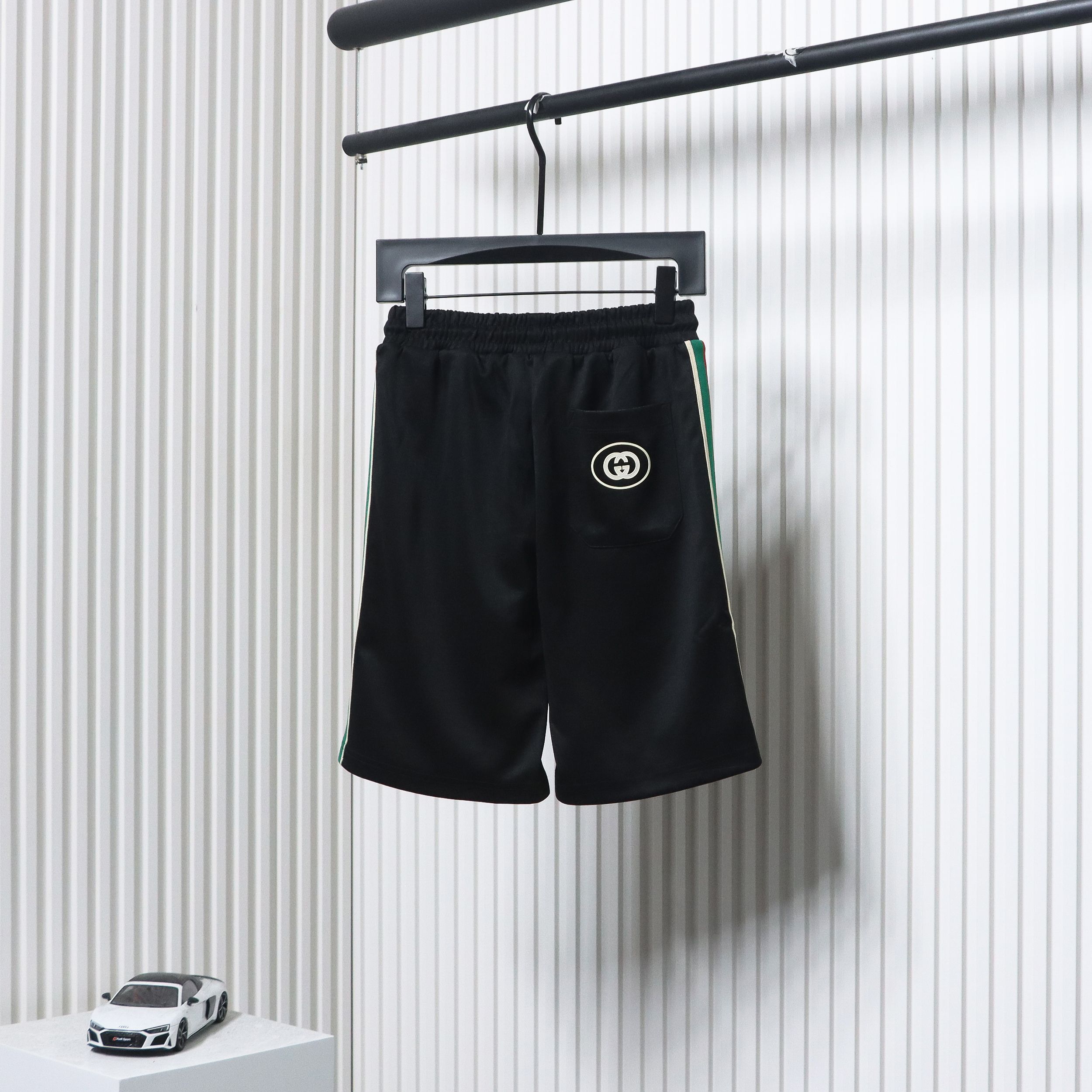 Gucci Classic Red and Green Web Pocket Double G Embossed Shorts Black