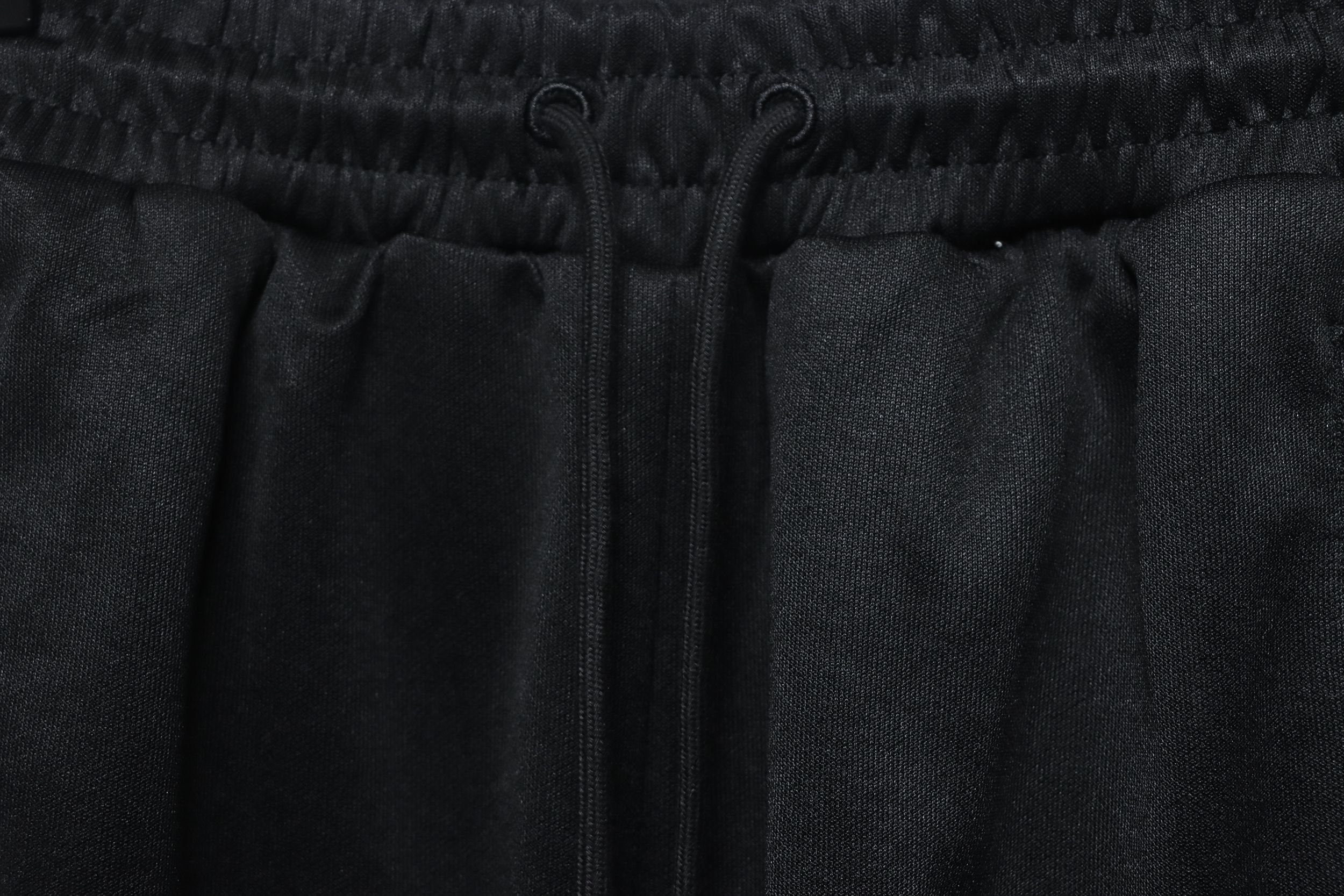 Gucci Classic Red and Green Web Pocket Double G Embossed Shorts Black