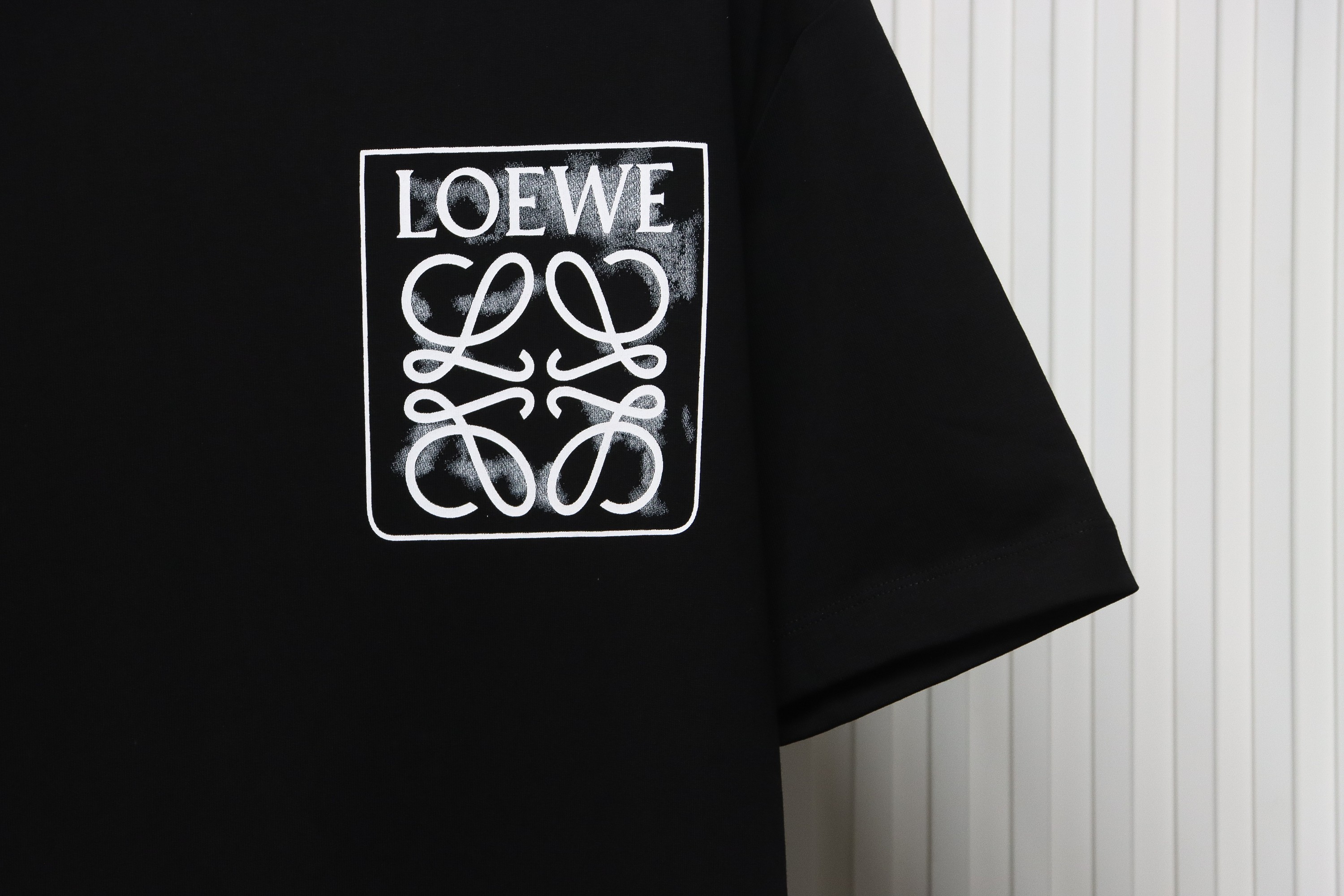 Loewe 24ss ink splash logo print short sleeve black