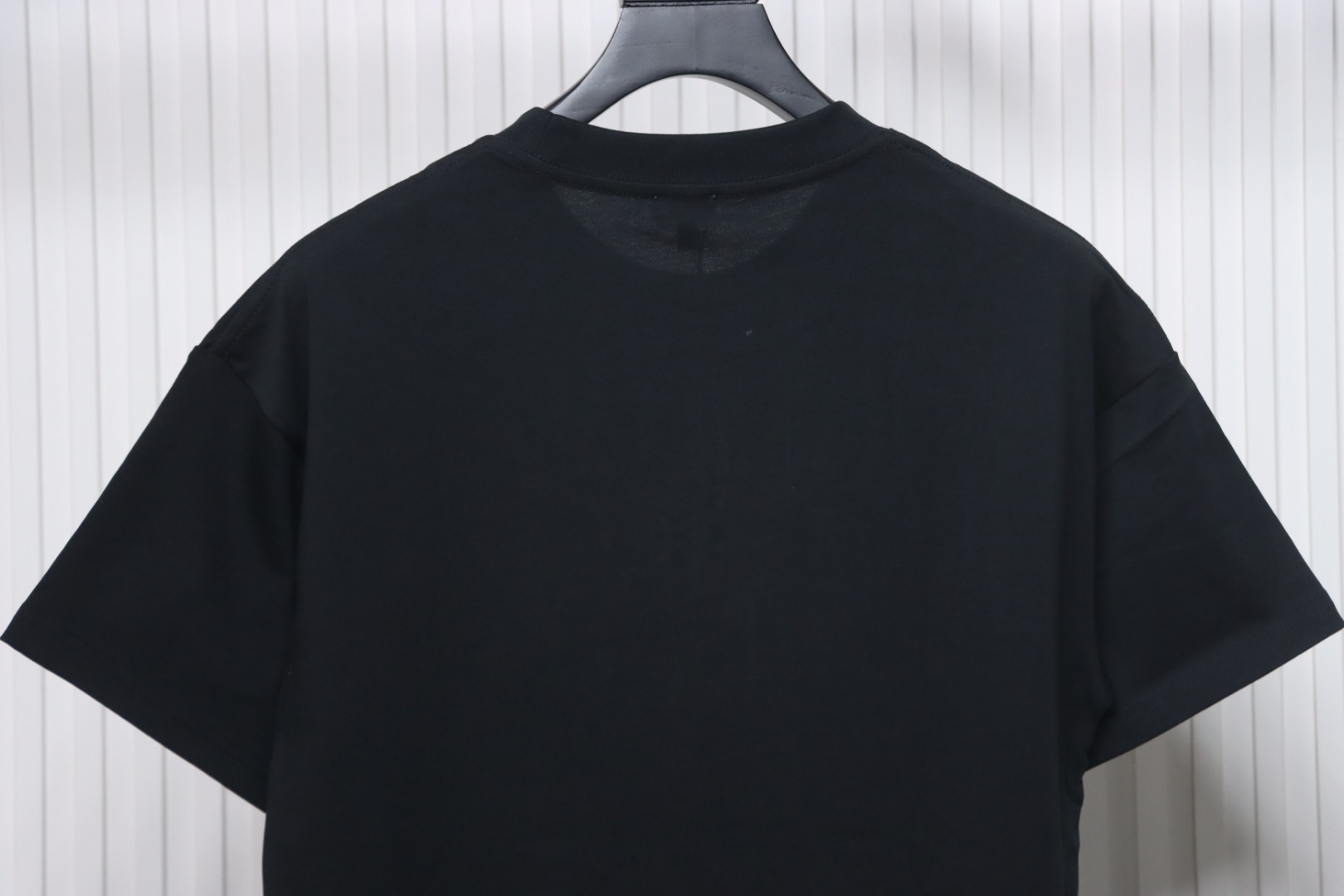 Loewe 25ss graffiti painted letter logo print short sleeve T-shirt black