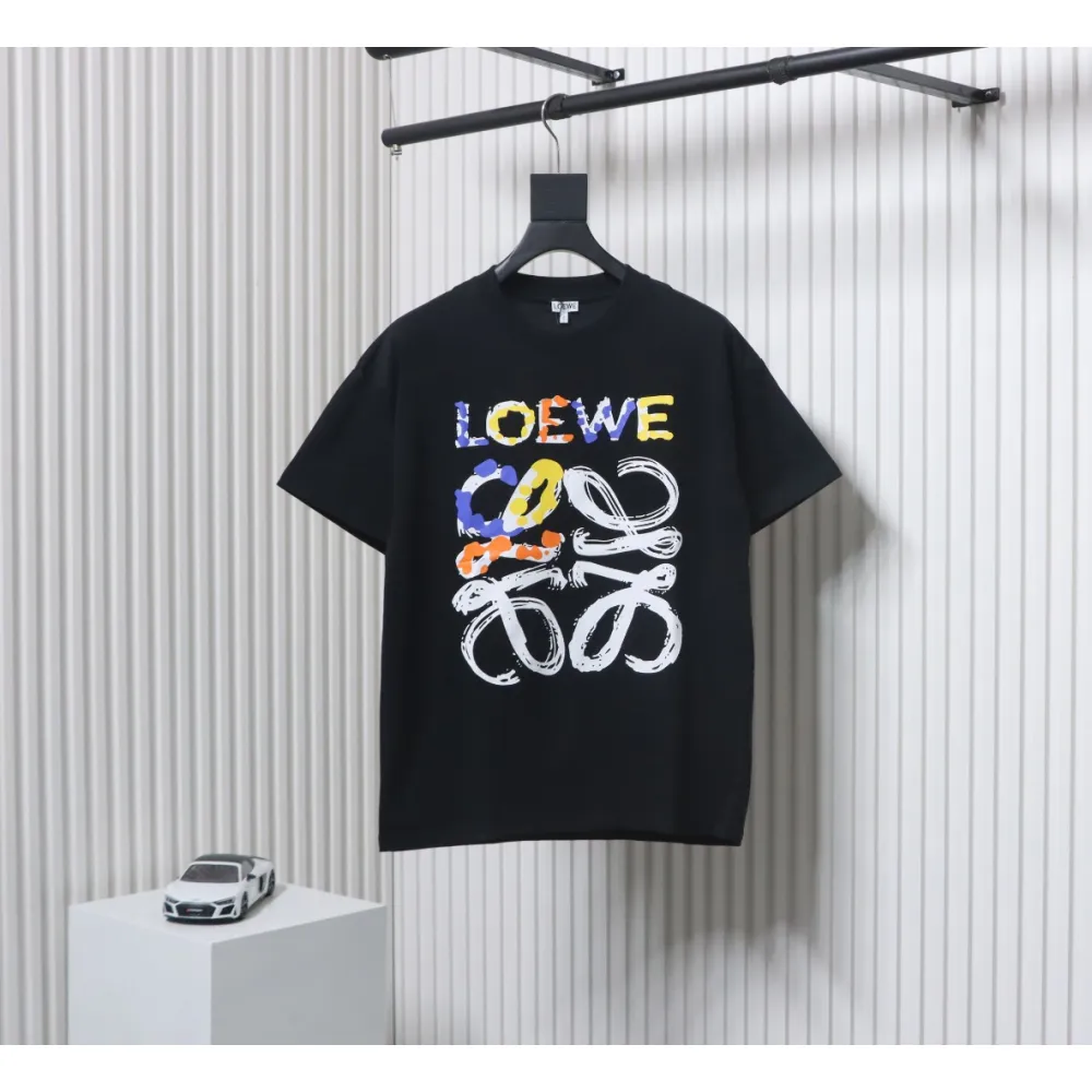 Loewe 25ss graffiti painted letter logo print short sleeve T-shirt black