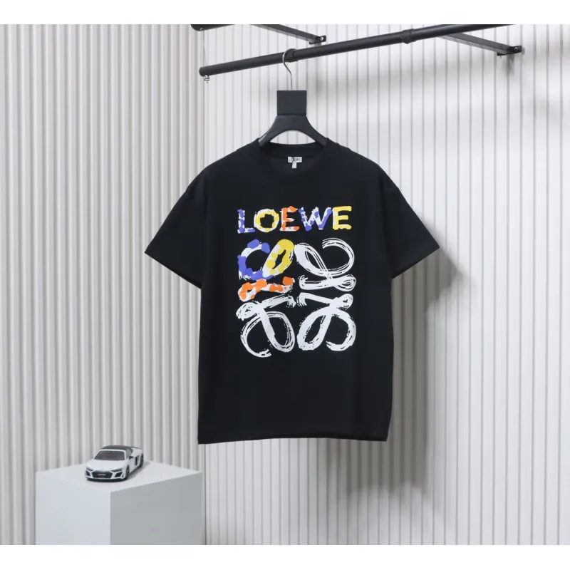 Loewe 25ss graffiti painted letter logo print short sleeve T-shirt black