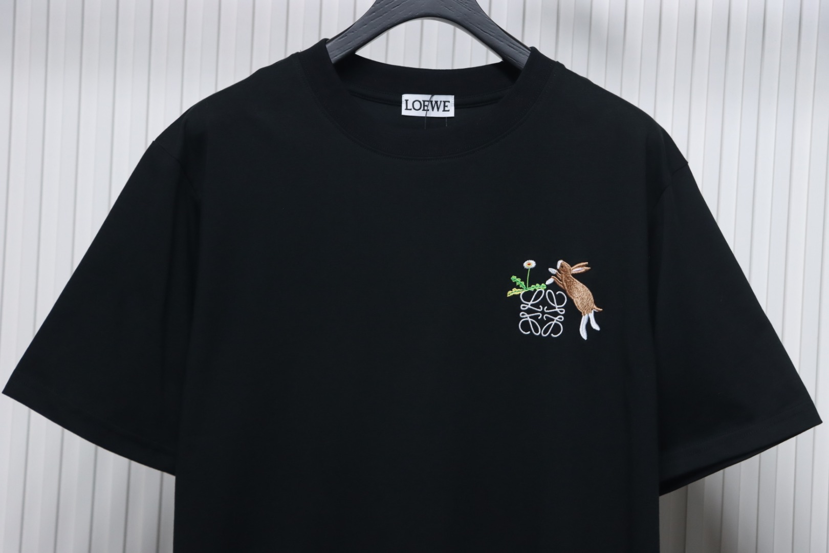 Loewe Suna Fujita co-branded rabbit embroidered short-sleeve black