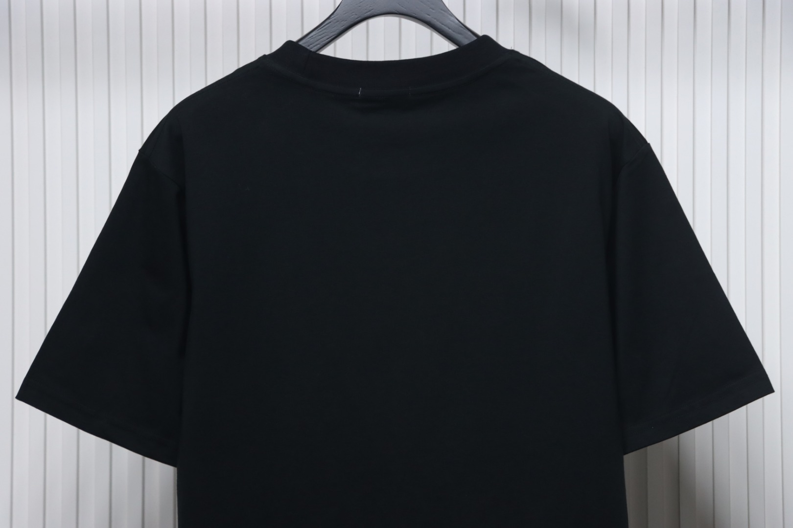 Loewe Suna Fujita co-branded rabbit embroidered short-sleeve black