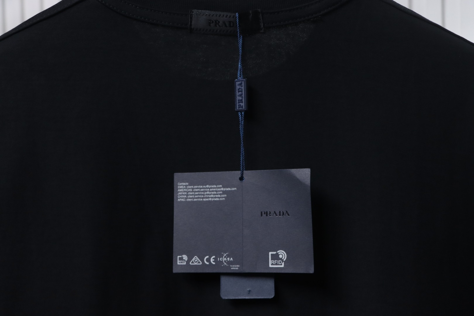 Prada 24ss Crown Medal Letter Embroidered Short Sleeve black