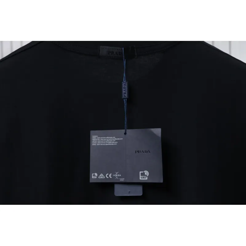 Prada 24ss Crown Medal Letter Embroidered Short Sleeve black