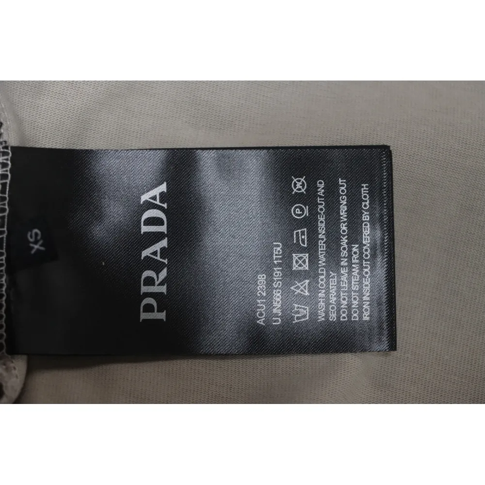 Prada 24ss Crown Medal Letter Embroidered Short Sleeve Gray Green