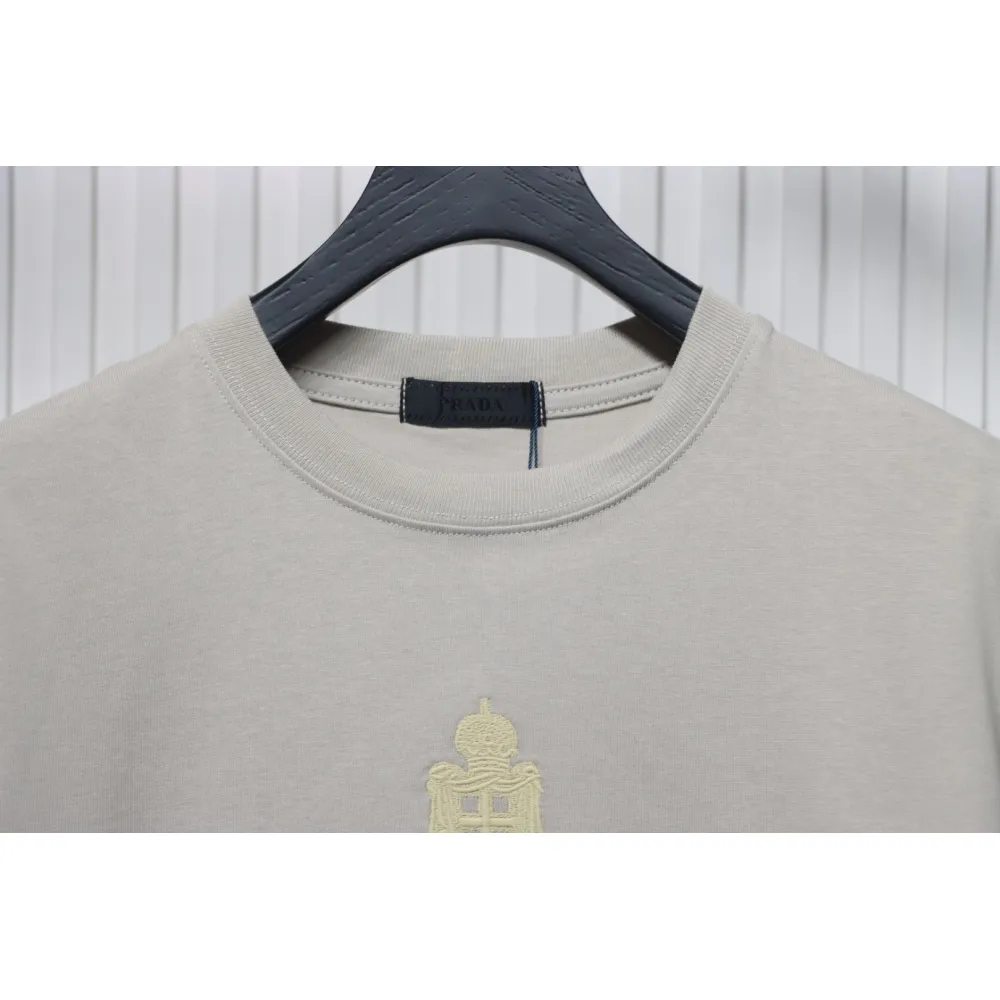 Prada 24ss Crown Medal Letter Embroidered Short Sleeve Gray Green