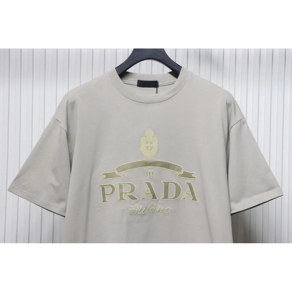 Prada 24ss Crown Medal Letter Embroidered Short Sleeve Gray Green