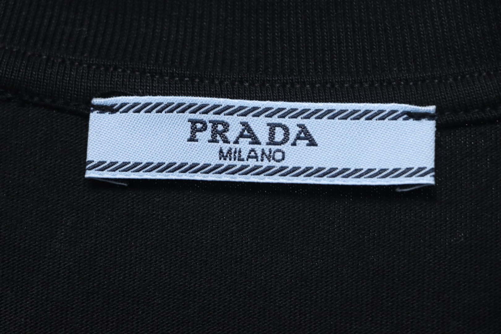 Prada PRD three-dimensional triangle logo short sleeve black
