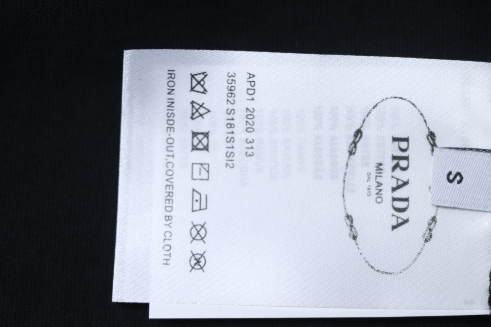 Prada PRD three-dimensional triangle logo short sleeve black