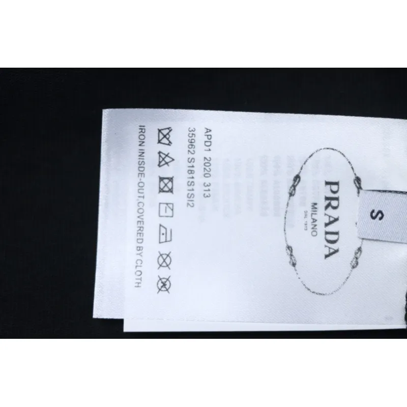 Prada PRD three-dimensional triangle logo short sleeve black