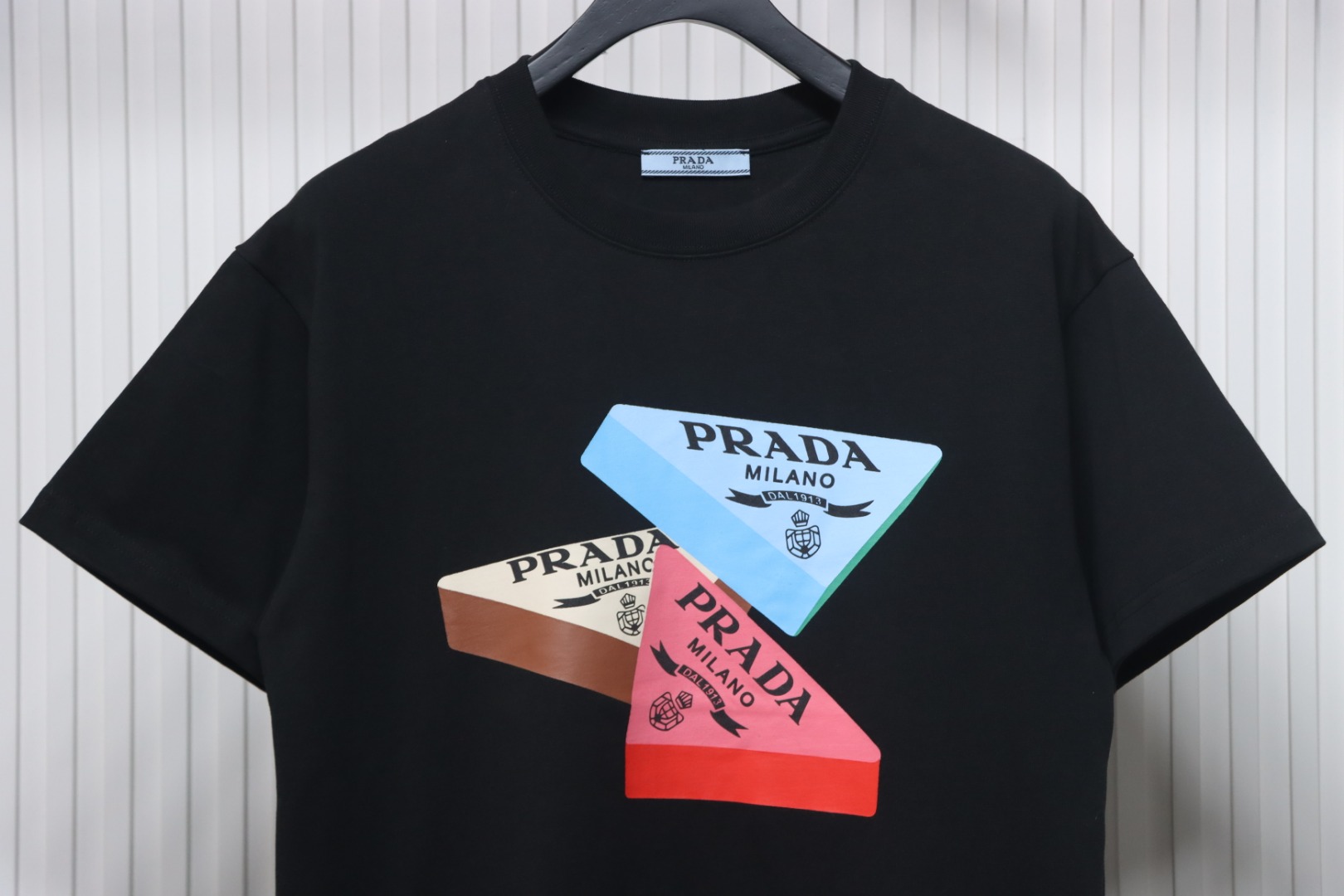 Prada PRD three-dimensional triangle logo short sleeve black