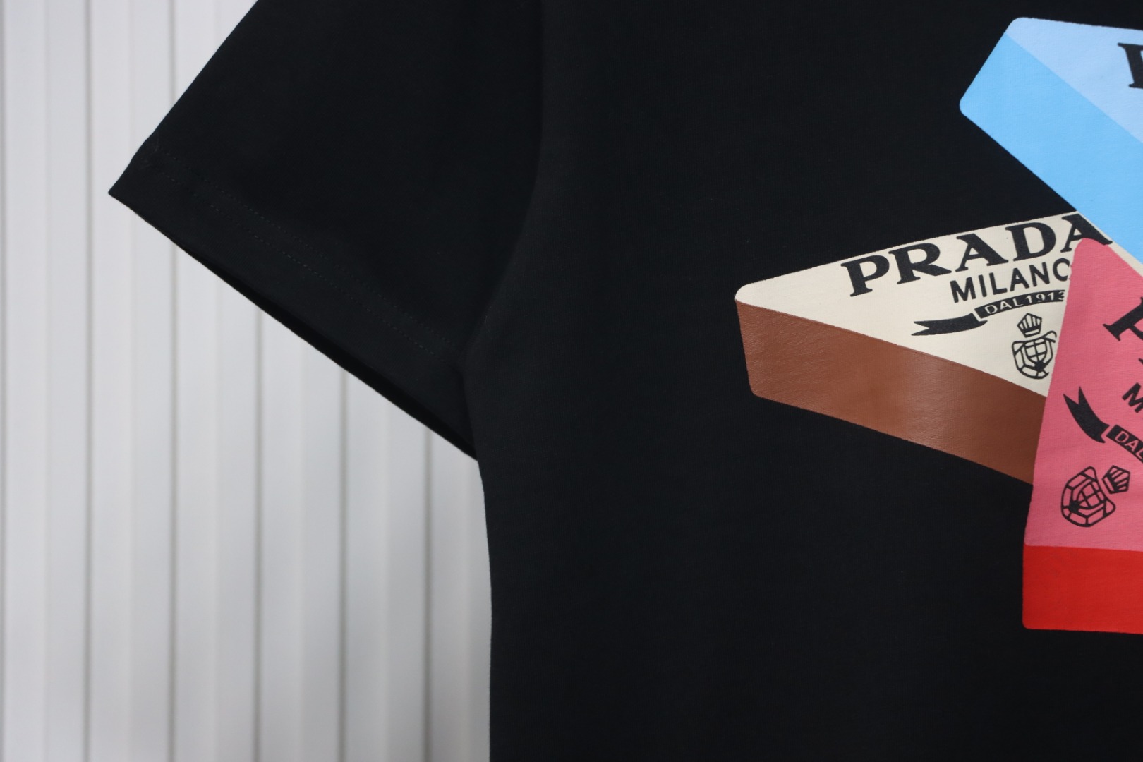 Prada PRD three-dimensional triangle logo short sleeve black