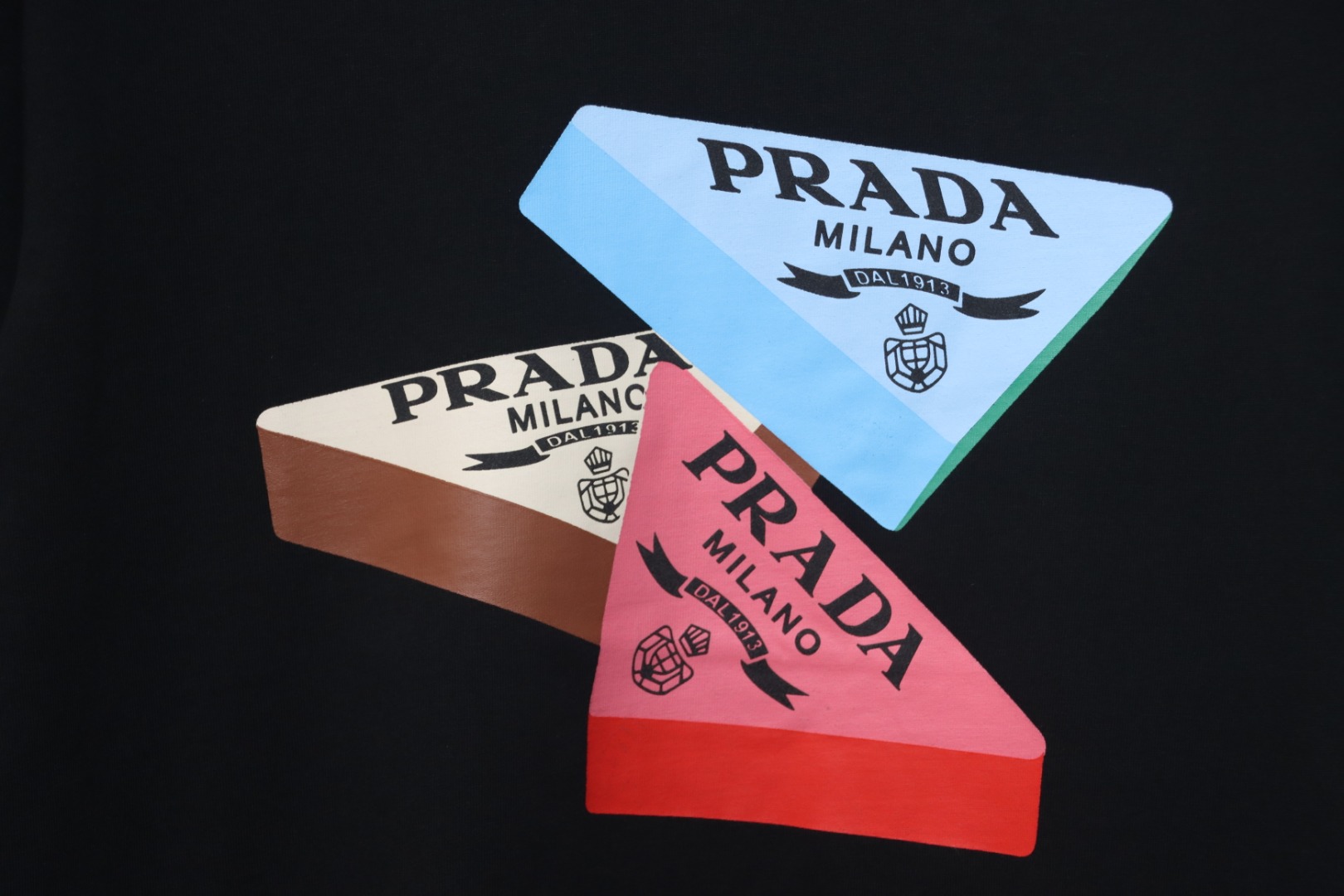 Prada PRD three-dimensional triangle logo short sleeve black