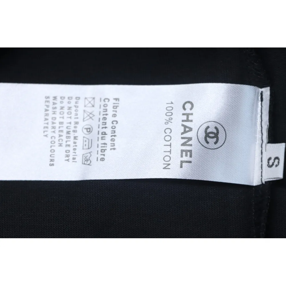 Chanel 24ss heart short-sleeved T-shirt Black